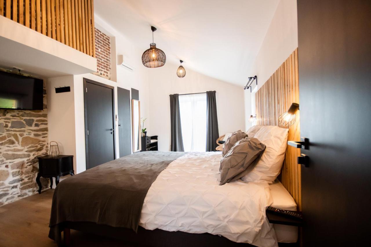 Braives Au Calme De Hosdent Bed & Breakfast エクステリア 写真