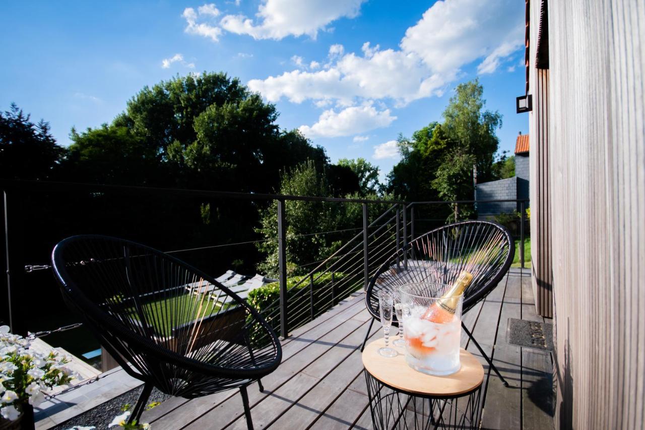 Braives Au Calme De Hosdent Bed & Breakfast エクステリア 写真