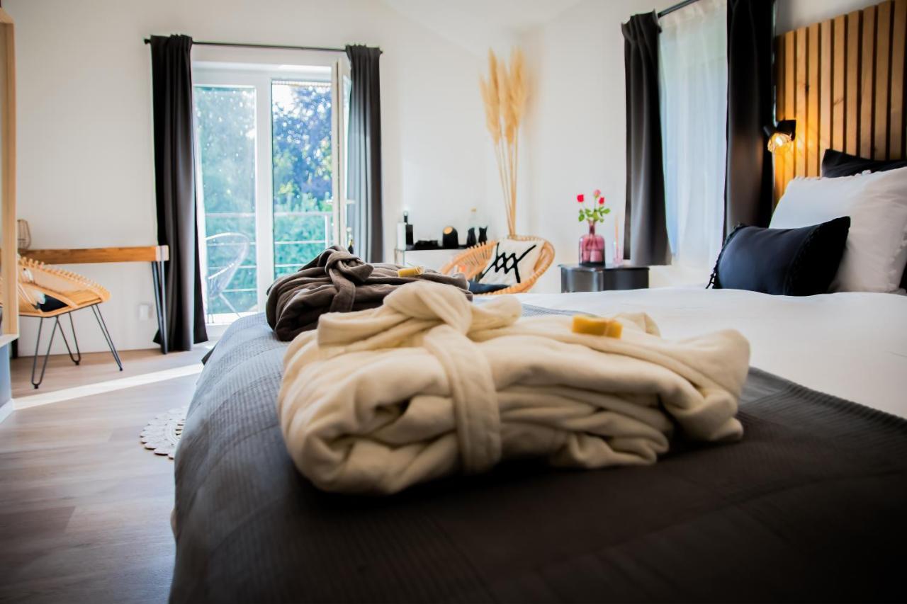 Braives Au Calme De Hosdent Bed & Breakfast エクステリア 写真