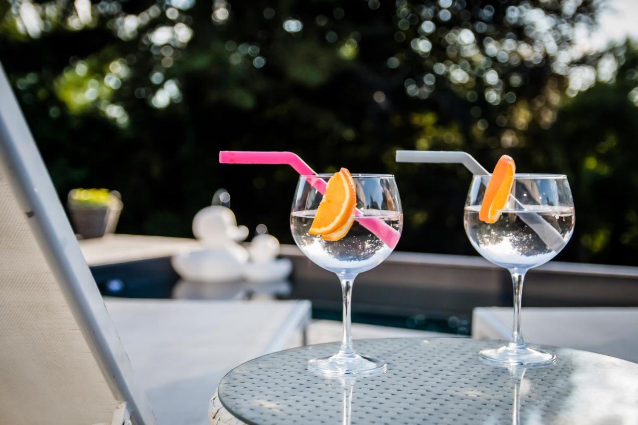 Braives Au Calme De Hosdent Bed & Breakfast エクステリア 写真