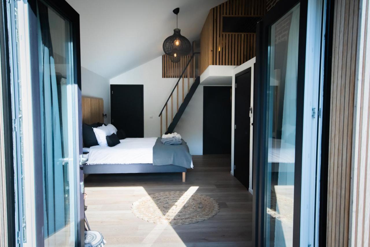 Braives Au Calme De Hosdent Bed & Breakfast エクステリア 写真