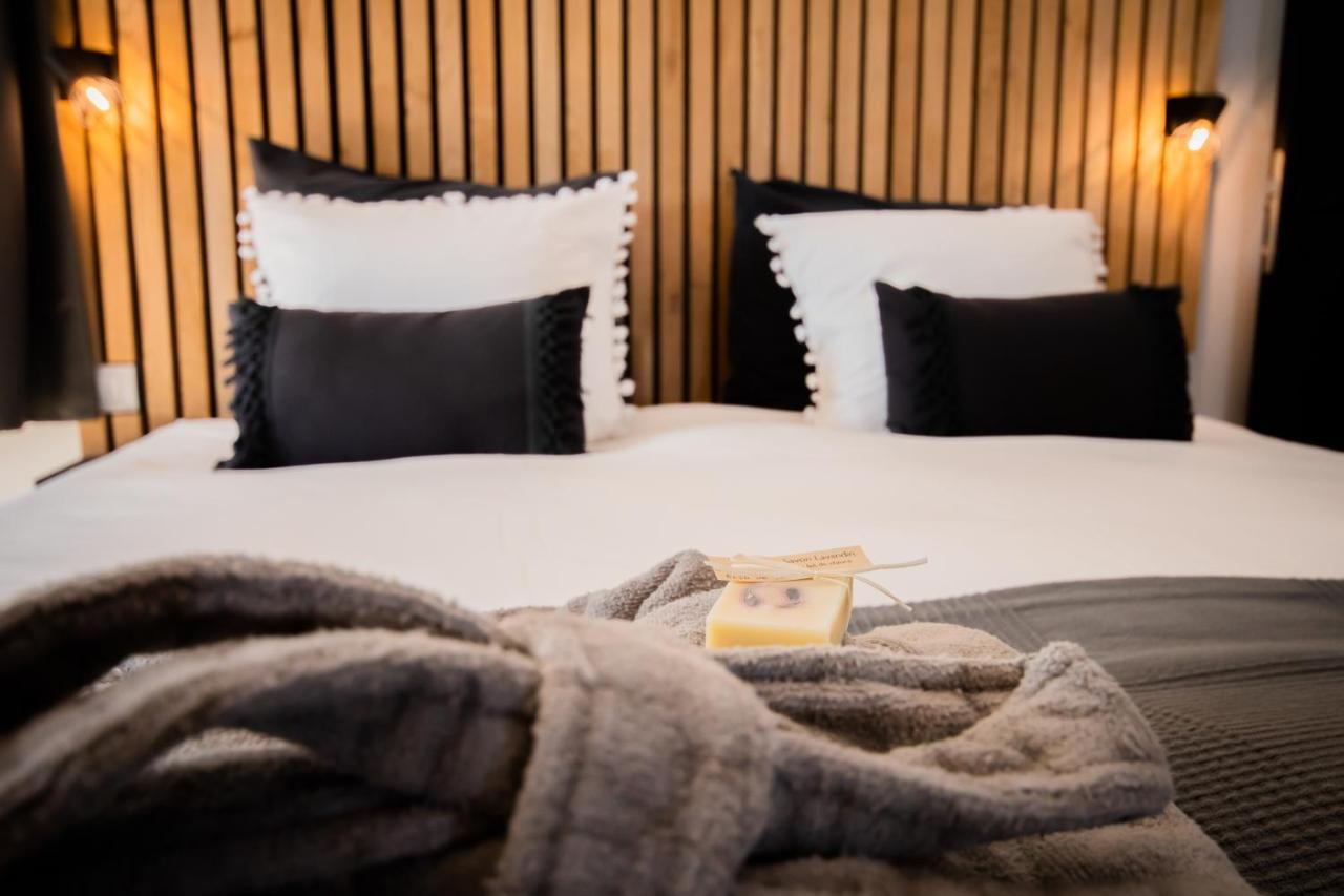 Braives Au Calme De Hosdent Bed & Breakfast エクステリア 写真